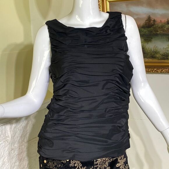 Calvin Klein Rushed Sleeveless Top - Picture 2 of 15